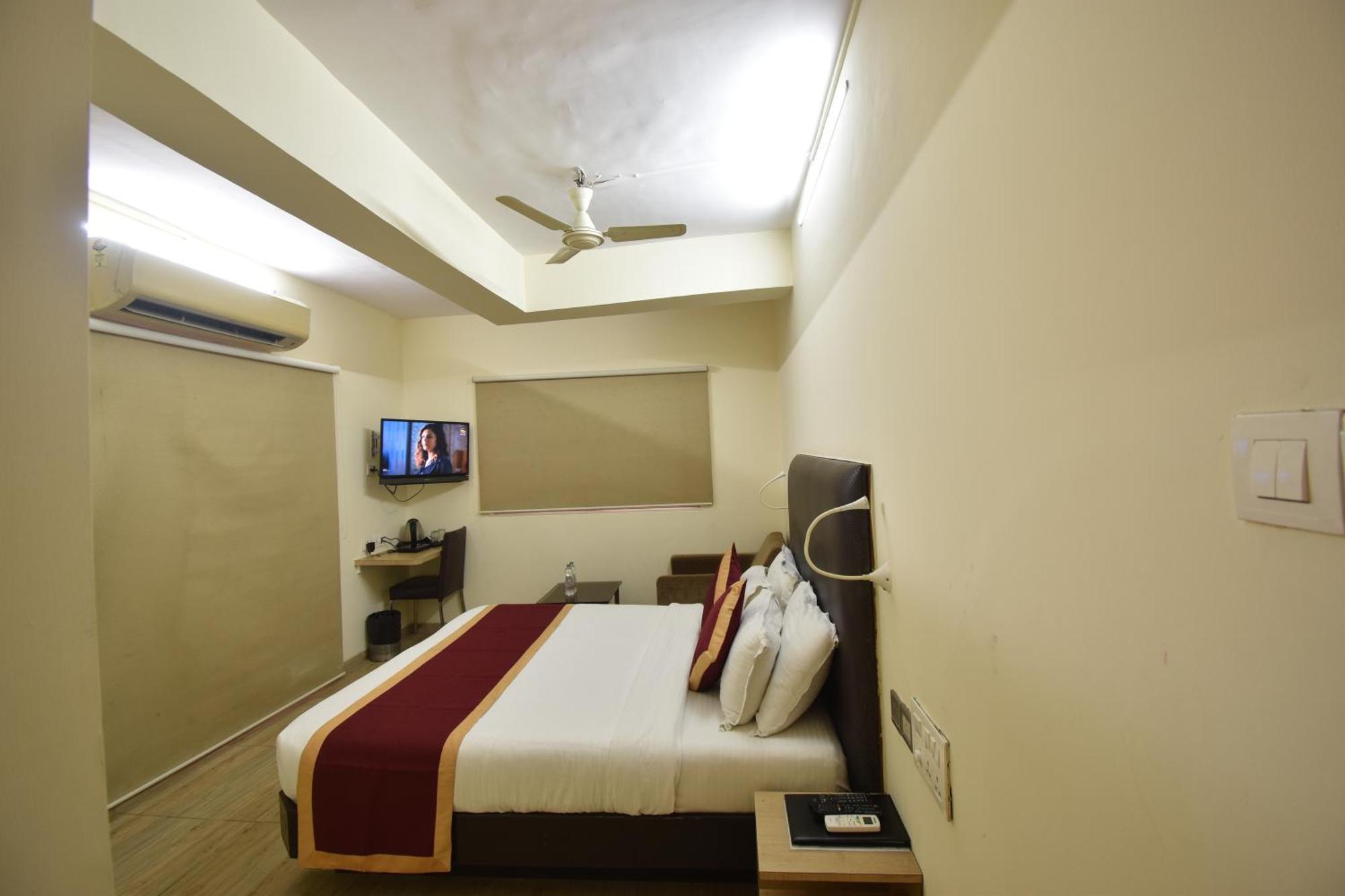 Hotel Atlantic Mumbai Exterior photo